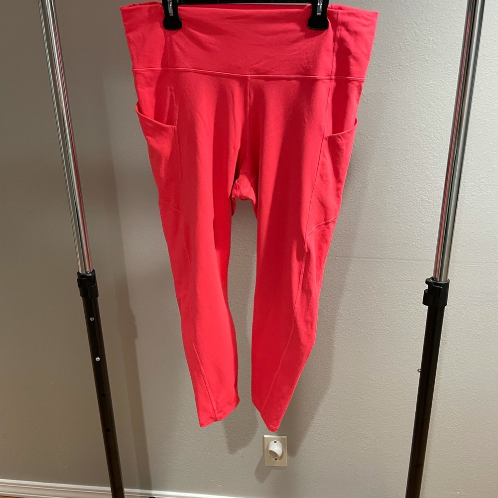 Fabletics Pureluxe - image 1